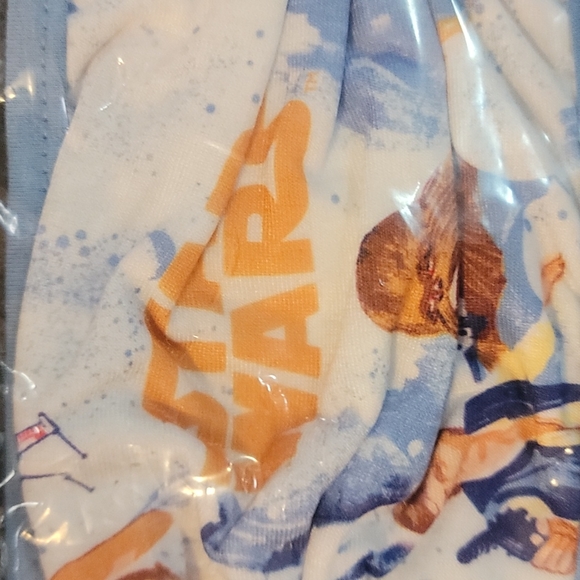 NEW DISNEY STAR WARS Leia & Chewbacca Cloth Face Mask, set of 5 - Picture 4 of 4